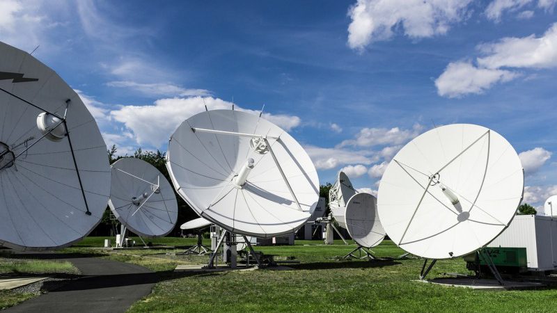 antena satelitarna